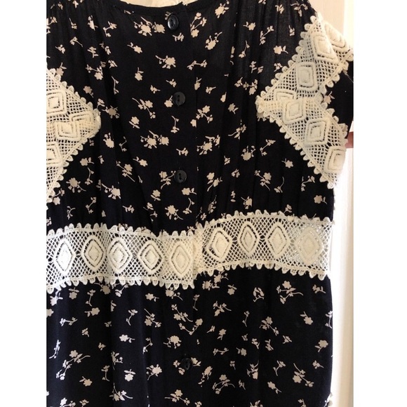 Stone Cold Fox Niñas Dress - Picture 5 of 9